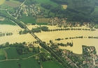 Luftbild vom überschwemmten Großprüfening unten und Kleinprüfening oben