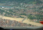 Luftbild auf das überschwemmte Regensburg von Norden