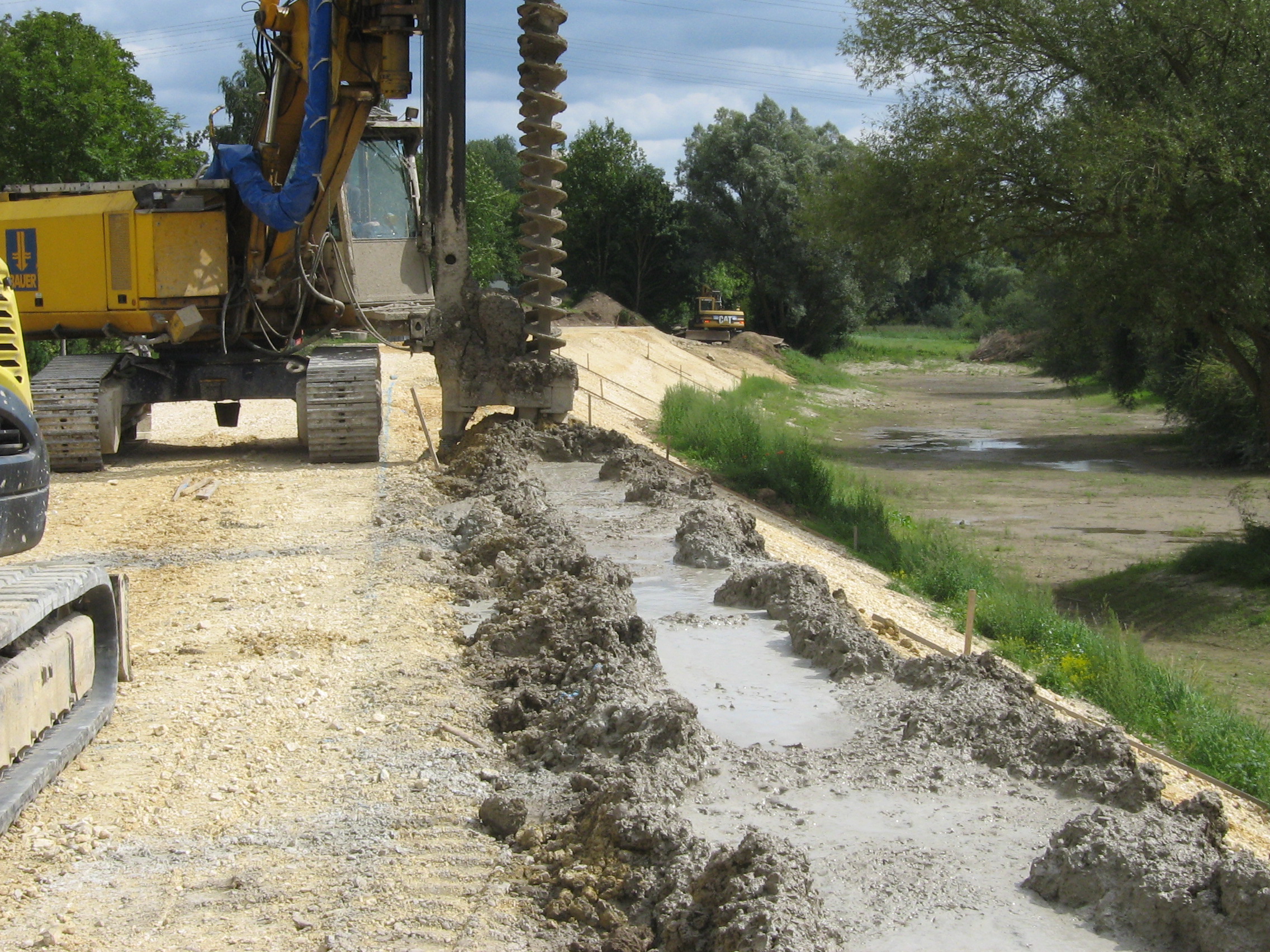 Schnecken des MIP-Großbohrgerätes Großaufnahme der drei gegenläufig laufenden Schnecken des MIP-Großbohrgerätes