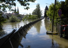Überflutete Werftstraße flußaufwärts
